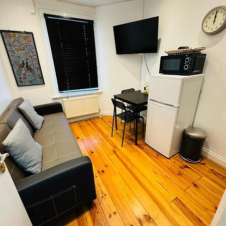 Apartament Notting Hill Guest Flat Ealing Pokój zdjęcie