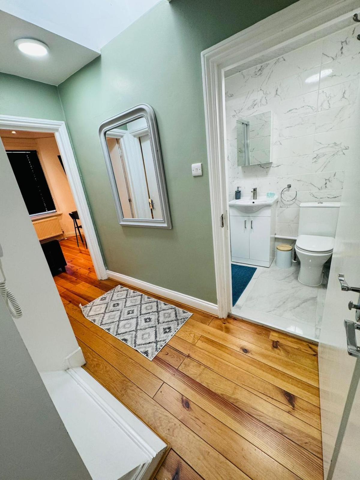 Apartament Notting Hill Guest Flat Ealing Zewnętrze zdjęcie